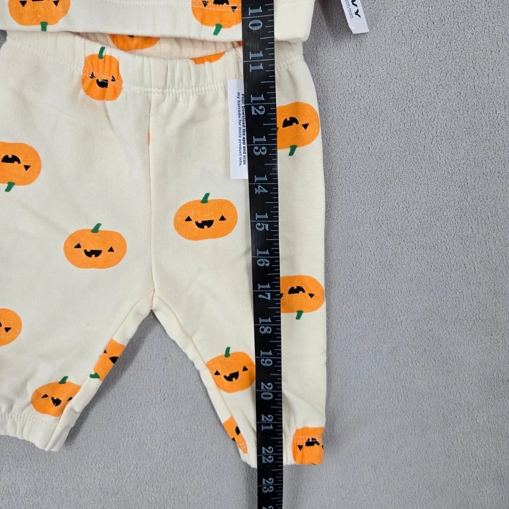Old Navy Baby NWT 0-3M Pumpkin Sweatshirt Terry Cloth Joggers & Booties Set
